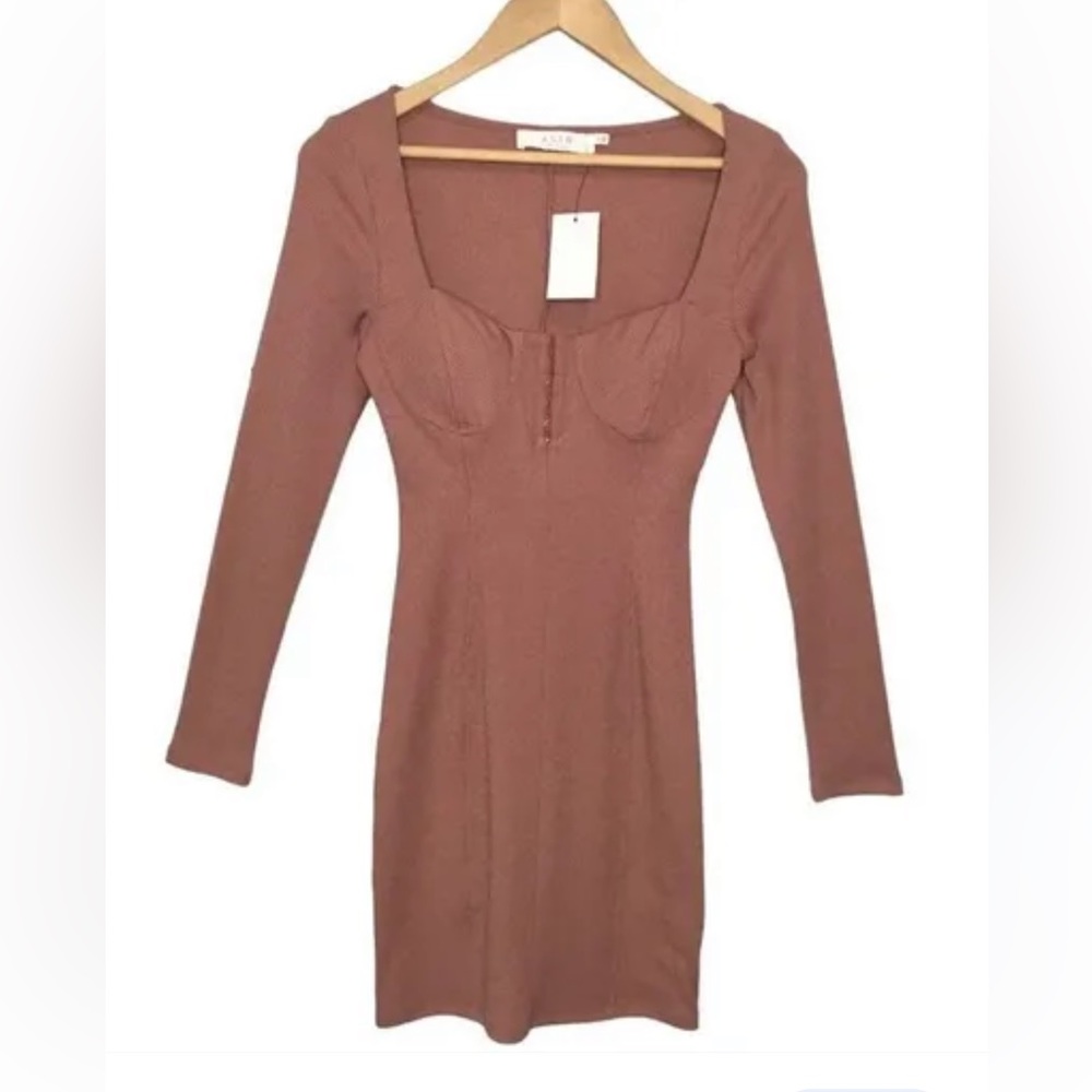 ASTR the label rose colored ribbed dress